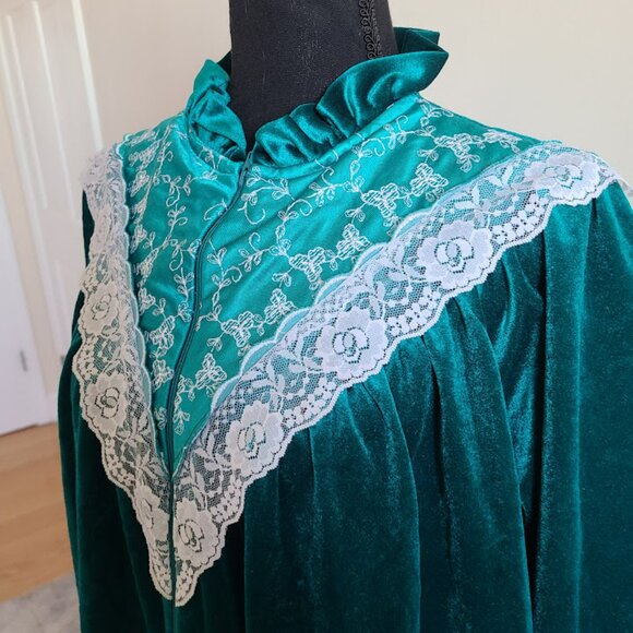 Vintage Tara New York Deep Emerald Teal Velour Nightgown Lace Ruffle Collar Made - Picture 3 of 9